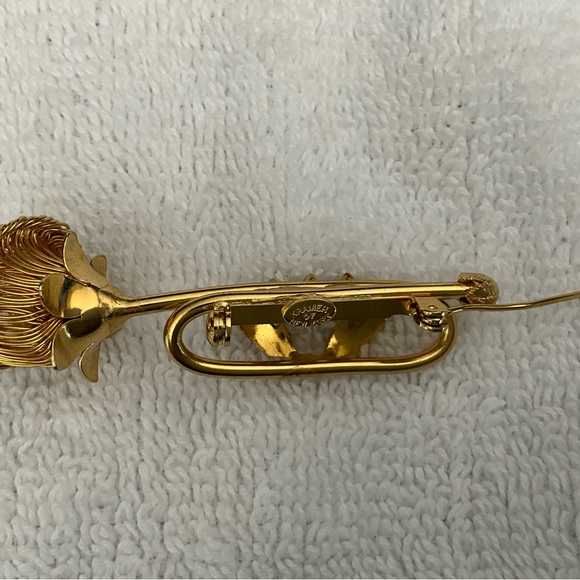 Kramer of New York Trumpet Coronet Brooch Pin Faux Pearl & Prong Set Stones - Picture 3 of 13